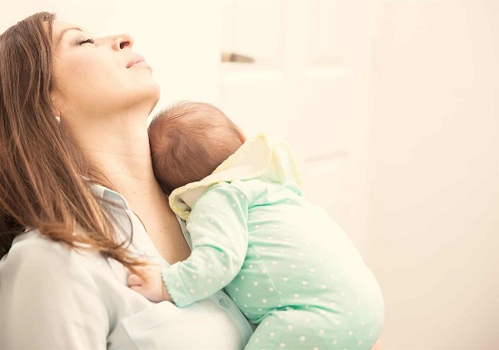 una mujer deprimida no tiene el dial�go interno son su hijo