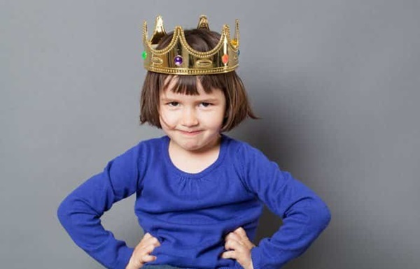 los narcisistas abundan por la educaci�n en la infancia